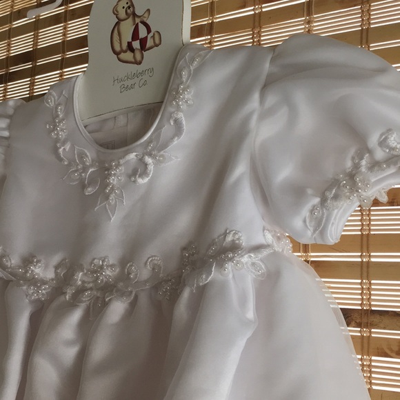 Beautiful Baptism/Christening Gown w/Bonnet - Picture 3 of 5